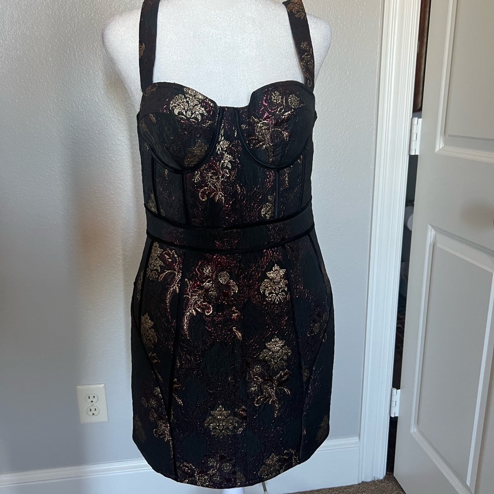 Structured dress